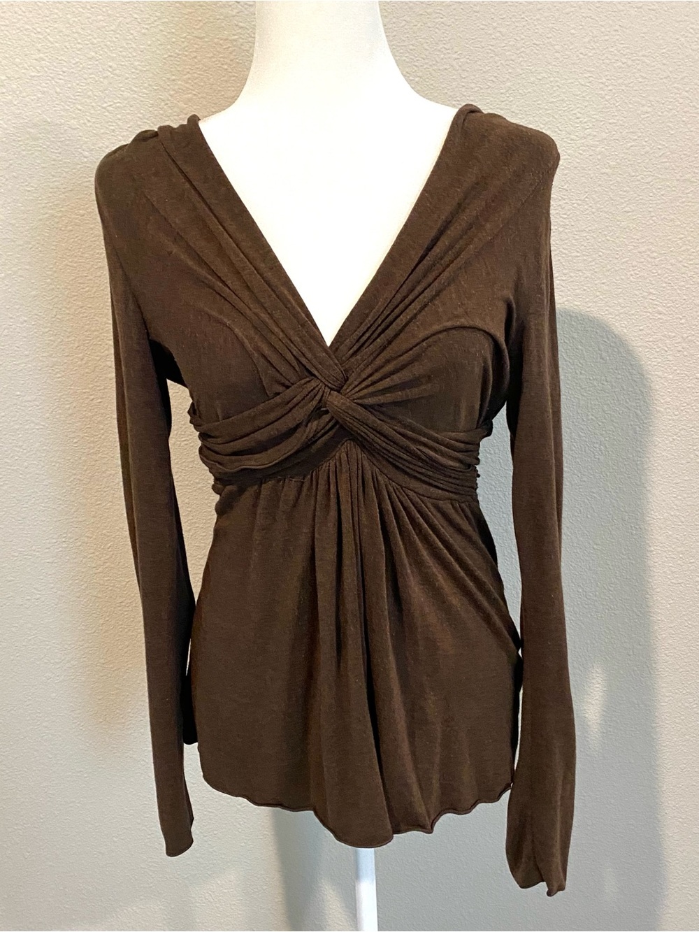 Max Studio Brown Twist-Front Long Sleeve V-Neck Top